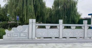 天水 芝麻灰桥栏杆、河道栏杆安装效果