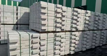 天水芝麻白路沿石