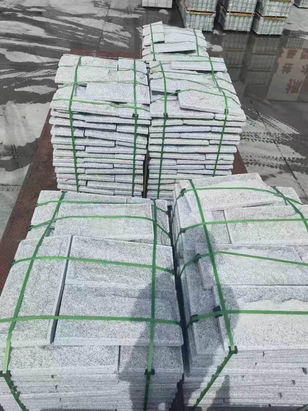 天水 芝麻白蘑菇石装车出货