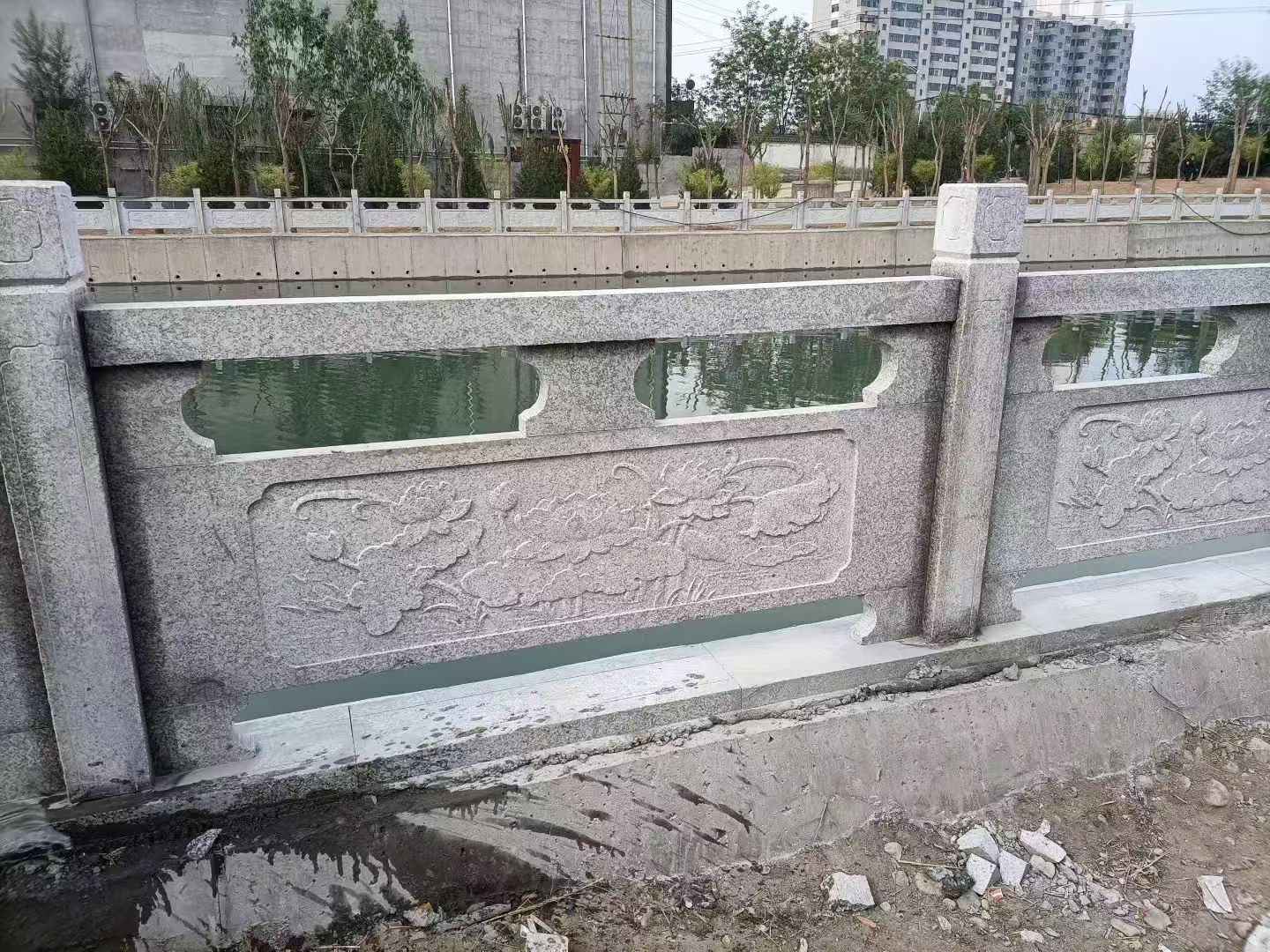 天水 芙蓉白大花桥梁、河道，石材栏杆、围栏、护栏