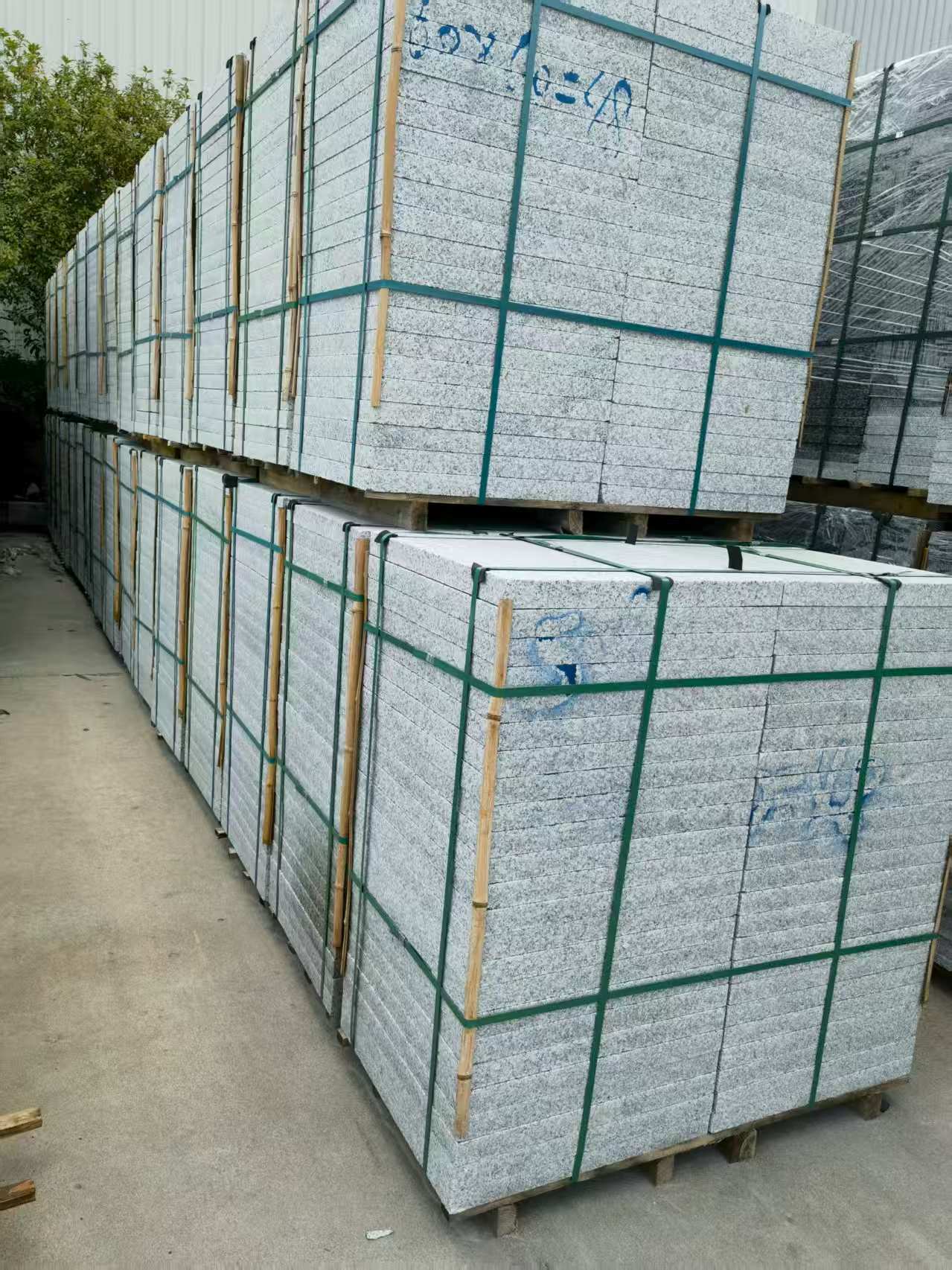 天水 大花芙蓉白火烧成品，市政园林广场地铺石